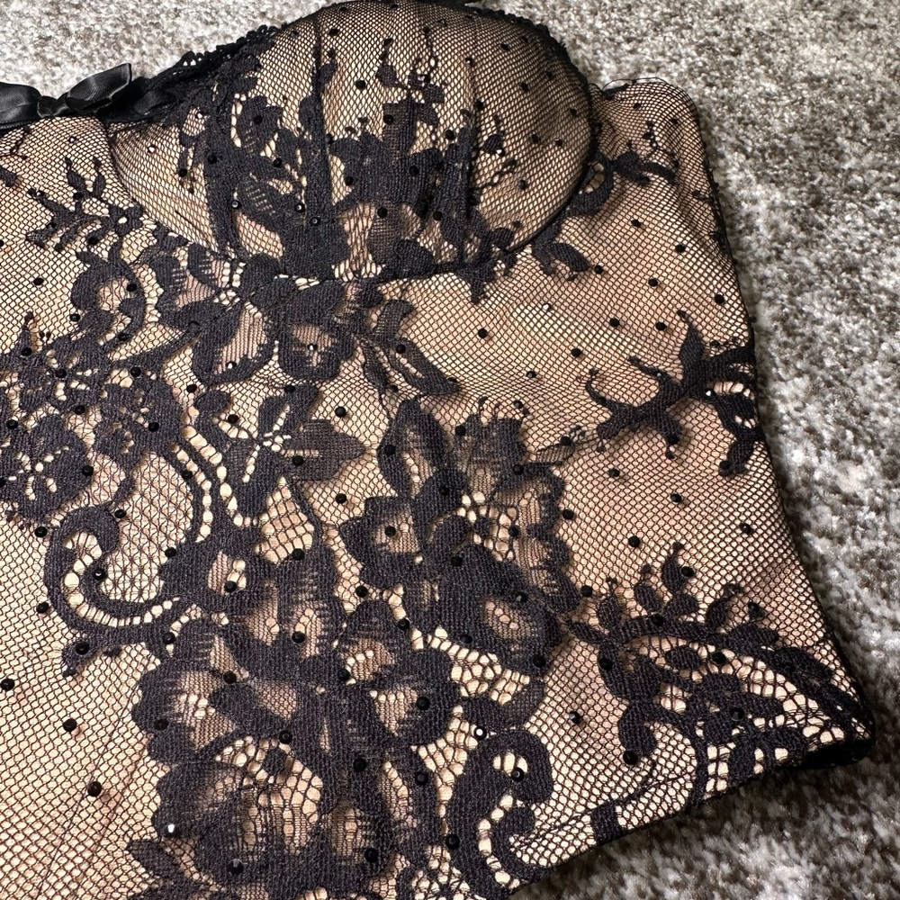 Windsor Black Lace Bustier - Picture 4 of 6